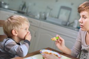 To Raise a Healthy Eater, Start Early, and Eat Well Yourself